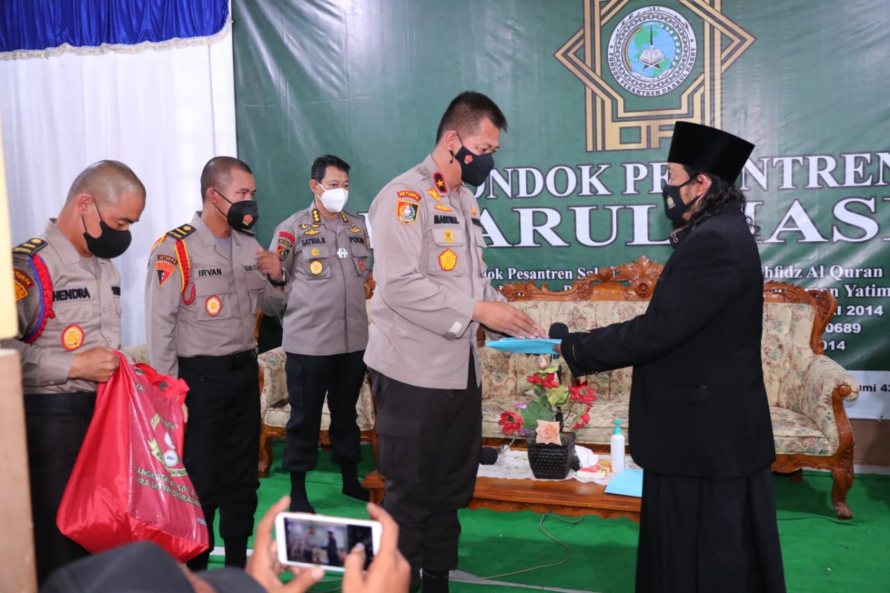 Gruduk Berkah Ramadhan 1442 H 2021, Kasetukpa Lemdiklat Polri dan Resimen WSA Gelar Baksos