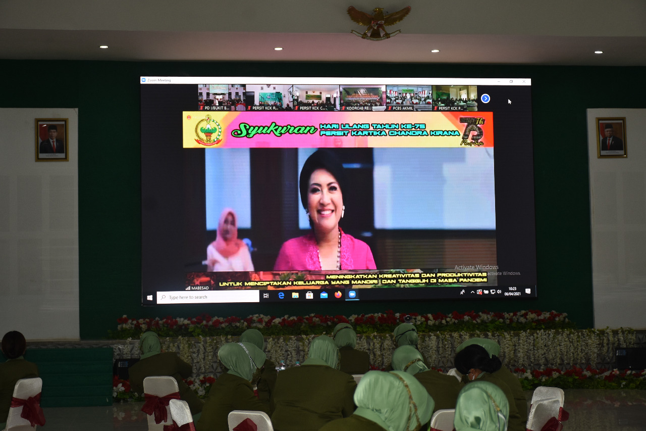 Ketua Persit KCK PD I/BB Ikuti Syukuran HUT ke-75 Persit KCK secara Virtual