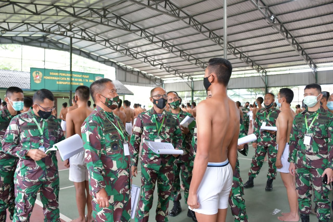 Pangdam I/BB Pimpin Sidang Pemilihan Penerimaan Tamtama PK TNI AD Gel I TA 2021 Pematangsiantar