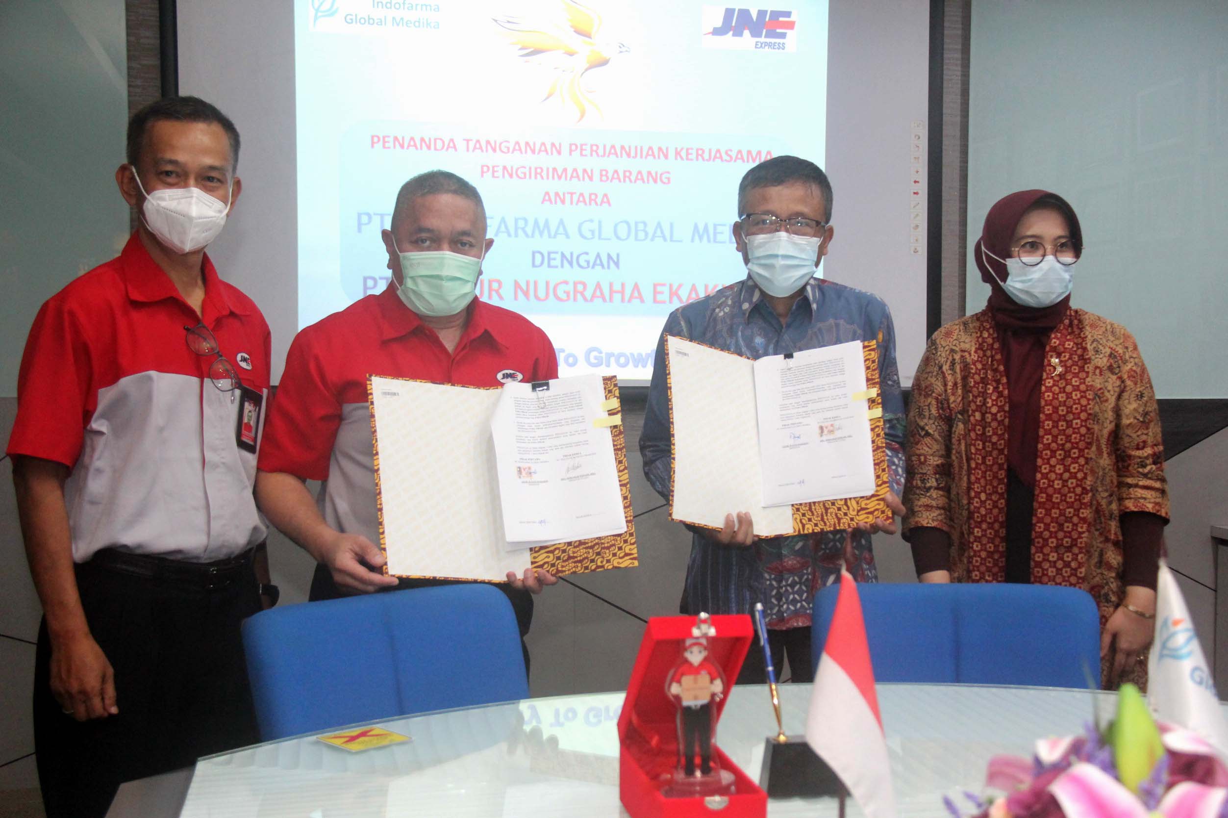 JNE Distribusikan Produk Farmasi PT Indofarma Global Medika ke seluruh pelosok Indonesia