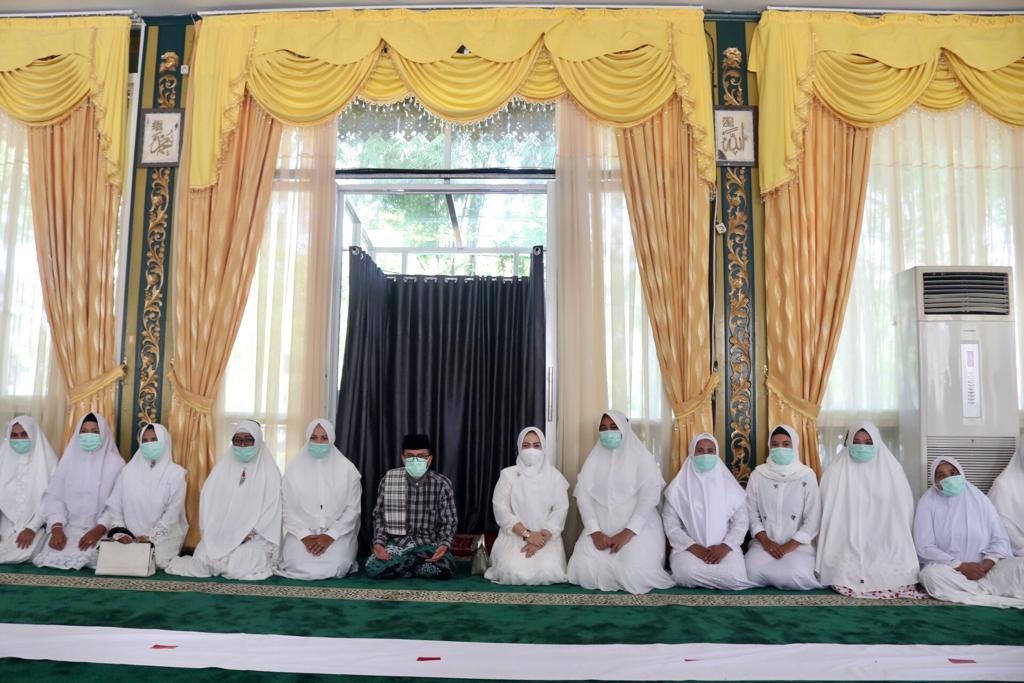 TP PKK Medan Gelar Pengajian Ramadan, Ini Kata Ustadz Nursyam