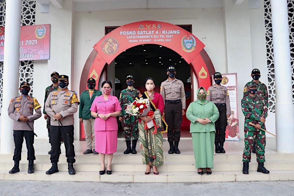 Ketua TP PKK Medan Dikukuhkan Jadi Ibu Asuh Satuan Latihan IV Kijang