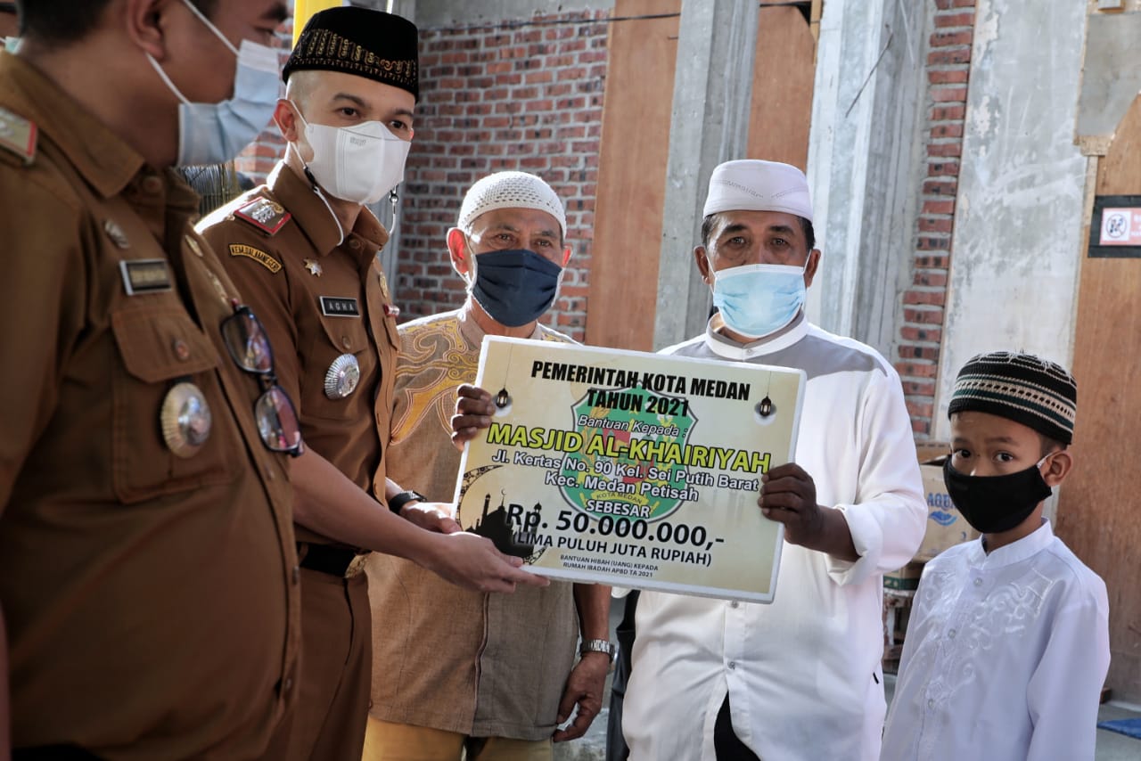 Masjid Al Khairiyah Medan Petisah, Terima Bantuan Pemko Medan Melalui Safari Ramadhan