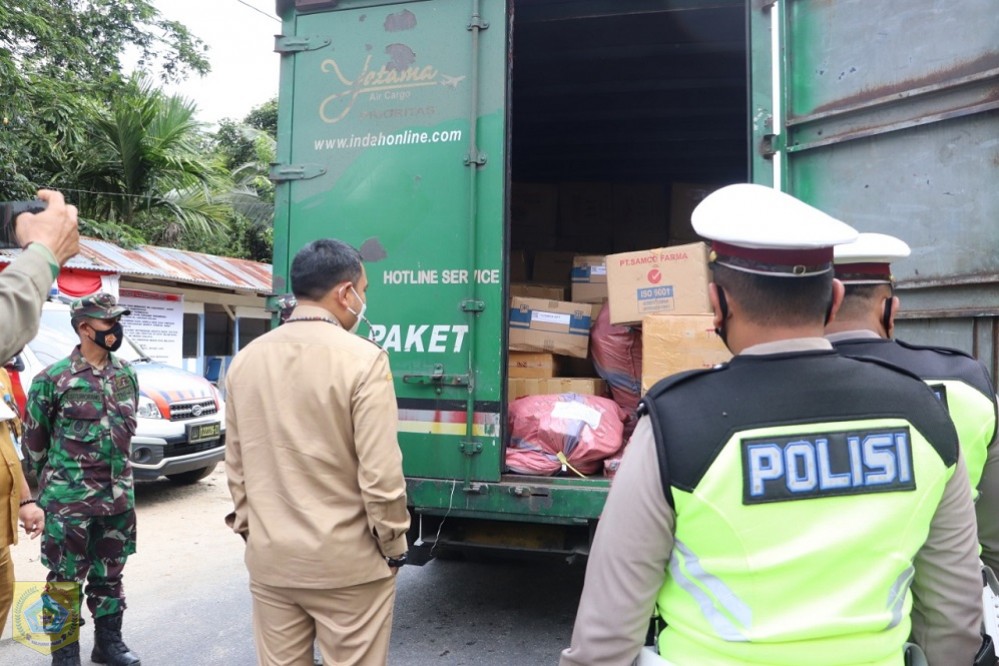 Bupati Pakpak Bharat Tinjau Posko Check Point di Perbatasan Sumut-Aceh