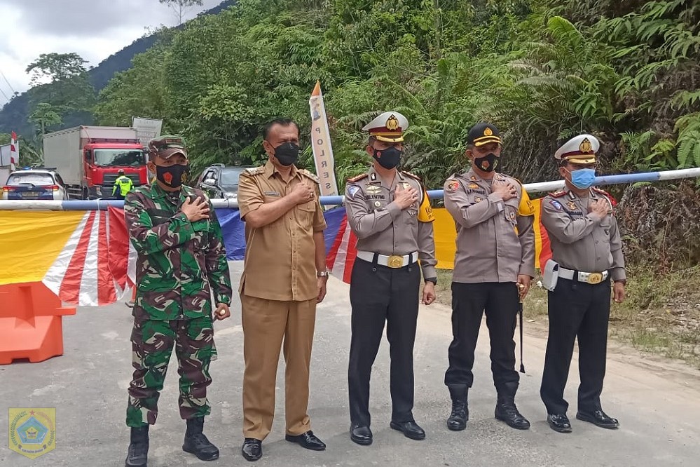 Polda Dan Wabub Pakpak Bharat Pantau Posko Perbatasan Sumut - Aceh