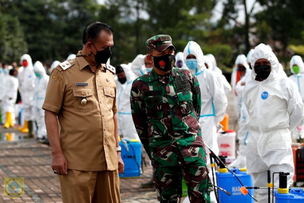 Wakil Bupati Pakpak Bharat Hadiri Apel Bersama Persiapan Penyemprotan DisinfektanÂ 