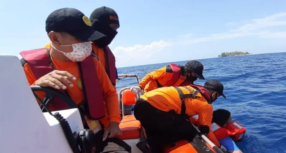 Kebakaran KM Karya Indah di Perairan Pulau Lifamatola, Ini Kata Barsarnas