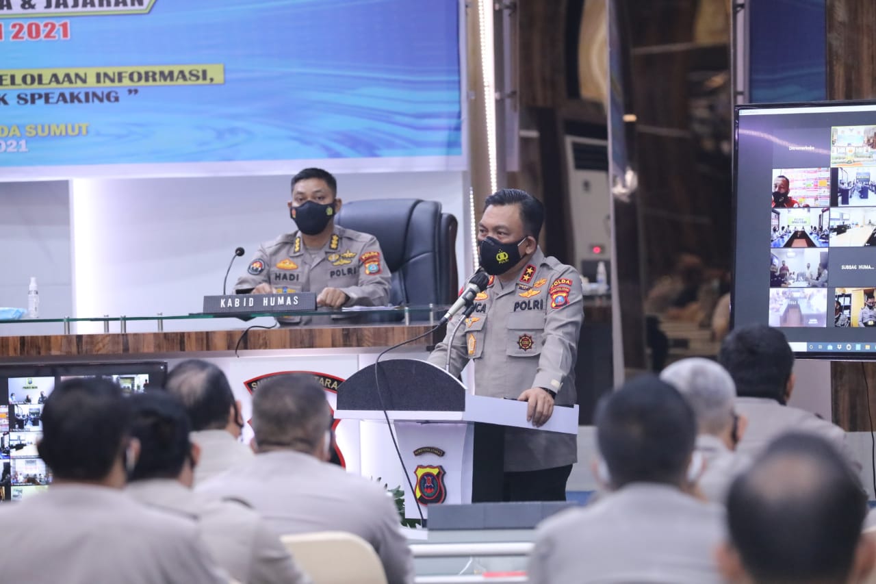 Buka Pelatihan Fungsi Humas, Kapoldasu : Jadikan Media Sebagai Mitra Strategis