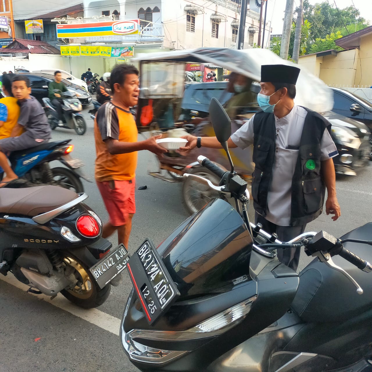 Salurkan Bantuan, Ketua Bakopam Sumut Ibnu Hajar: Terima Kasih Para Donatur