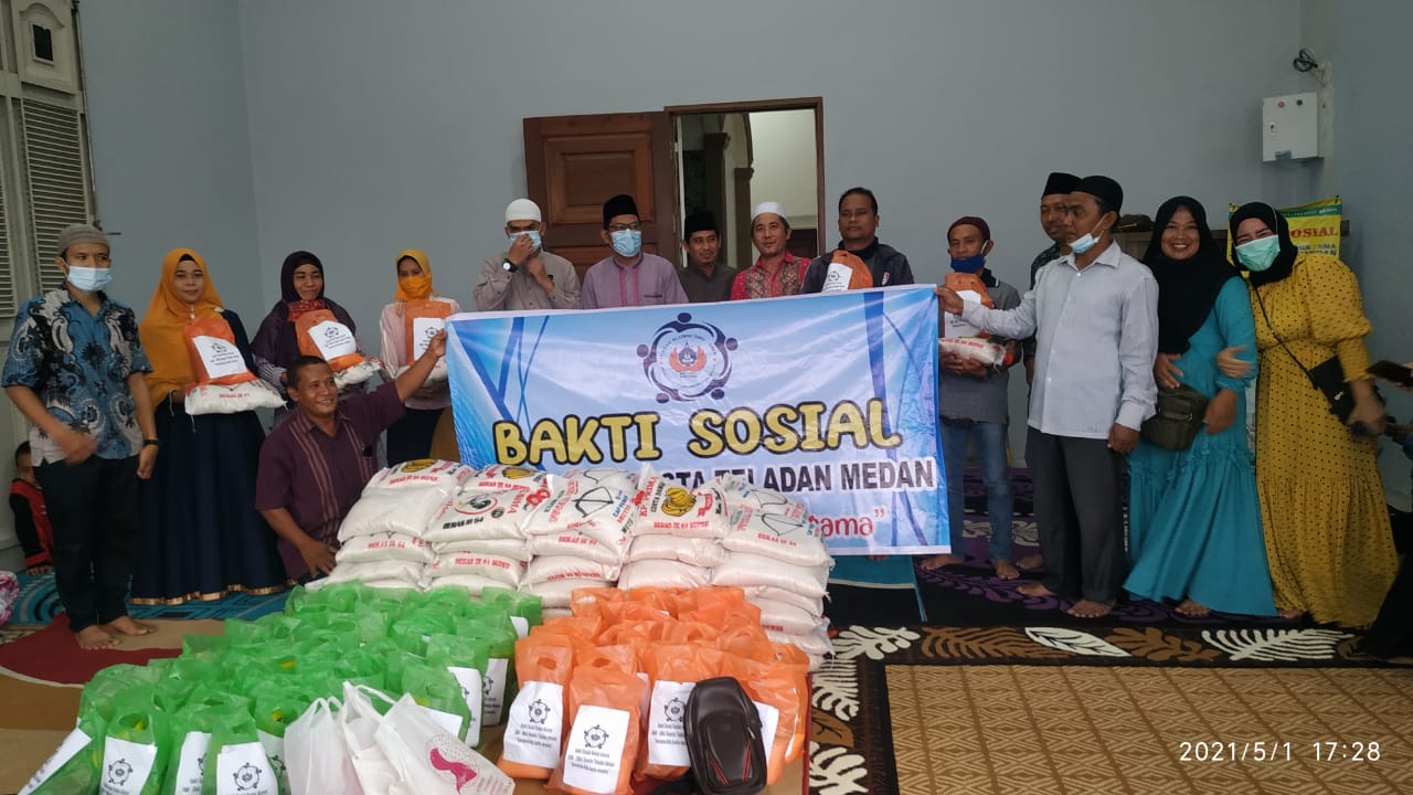 IKA SMK/SMA Teladan Medan Gelar Baksos, Kepsek Kasto : Bentuk Kepedulian Sesama Alumni