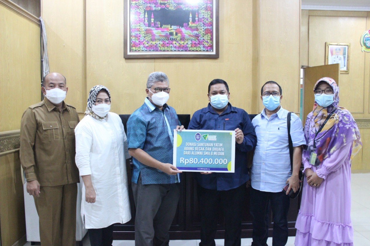 Ikatan Alumni SMAN 8 Salurkan Donasi ke DD Waspada