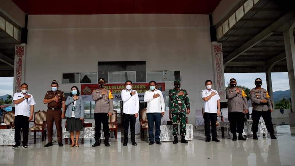 Polres Pakpak Bharat Bersama Forkopimda Pakpak Bharat Menggelar Apel Gabungan Pasukan dengan Sandi 