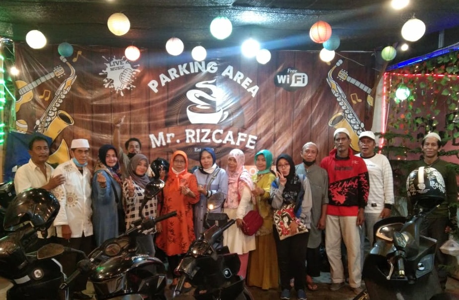Alumni SD 060806/ 118Â  Medan Gelar buka puasa bersama