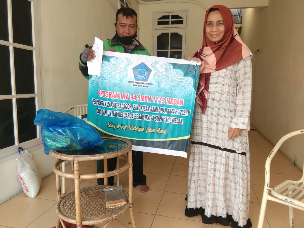 Bulan Suci Ramadhan 1442 H, IKA SMPN 11/13 Berbagi Dengan Sesama