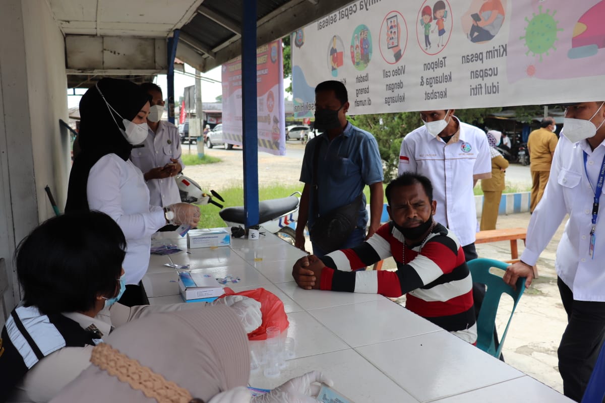 Cegah Tidak Ugal - Ugalan, Sekaligus imbau Patuhi Prokes Dengan 5 M, Polres Langkat Lakukan Tes Urine