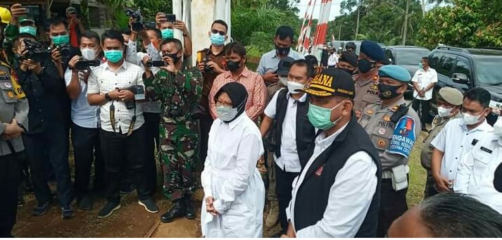 Menteri Sosial RI Tri Rismaharini kunker ke Tapsel Berikan BantuanÂ 
