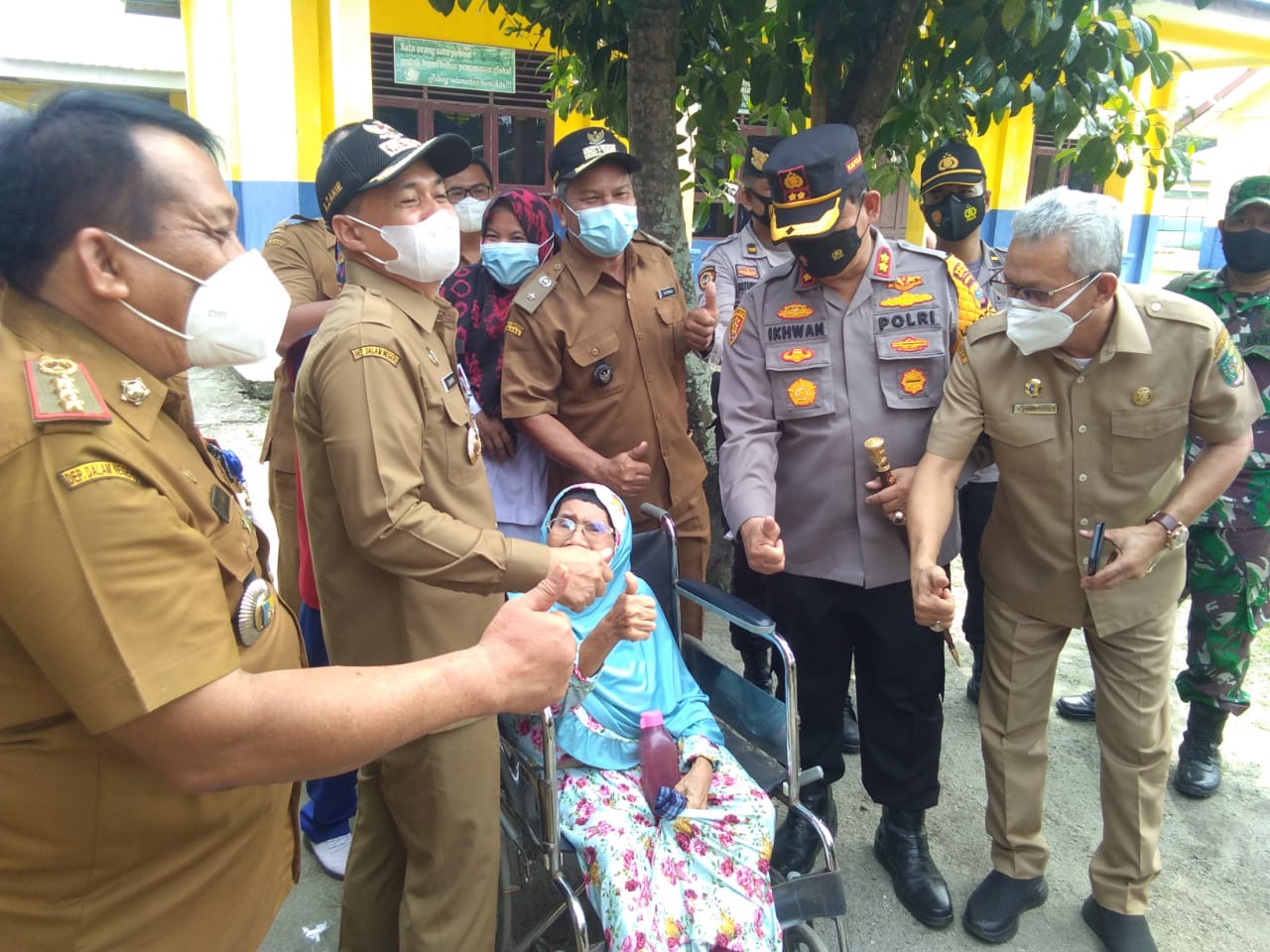 Bupati Batubara Bersama Kapolres Tinjau Vaksinasi Covid-19 Massal
