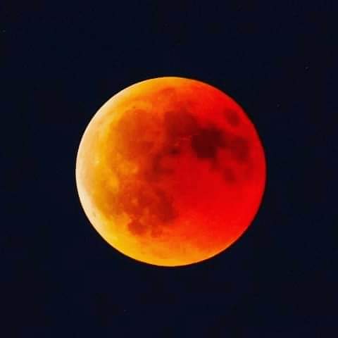 SUPER BLOOD MOON AKAN TERLIHAT DARI SELURUH INDONESIA