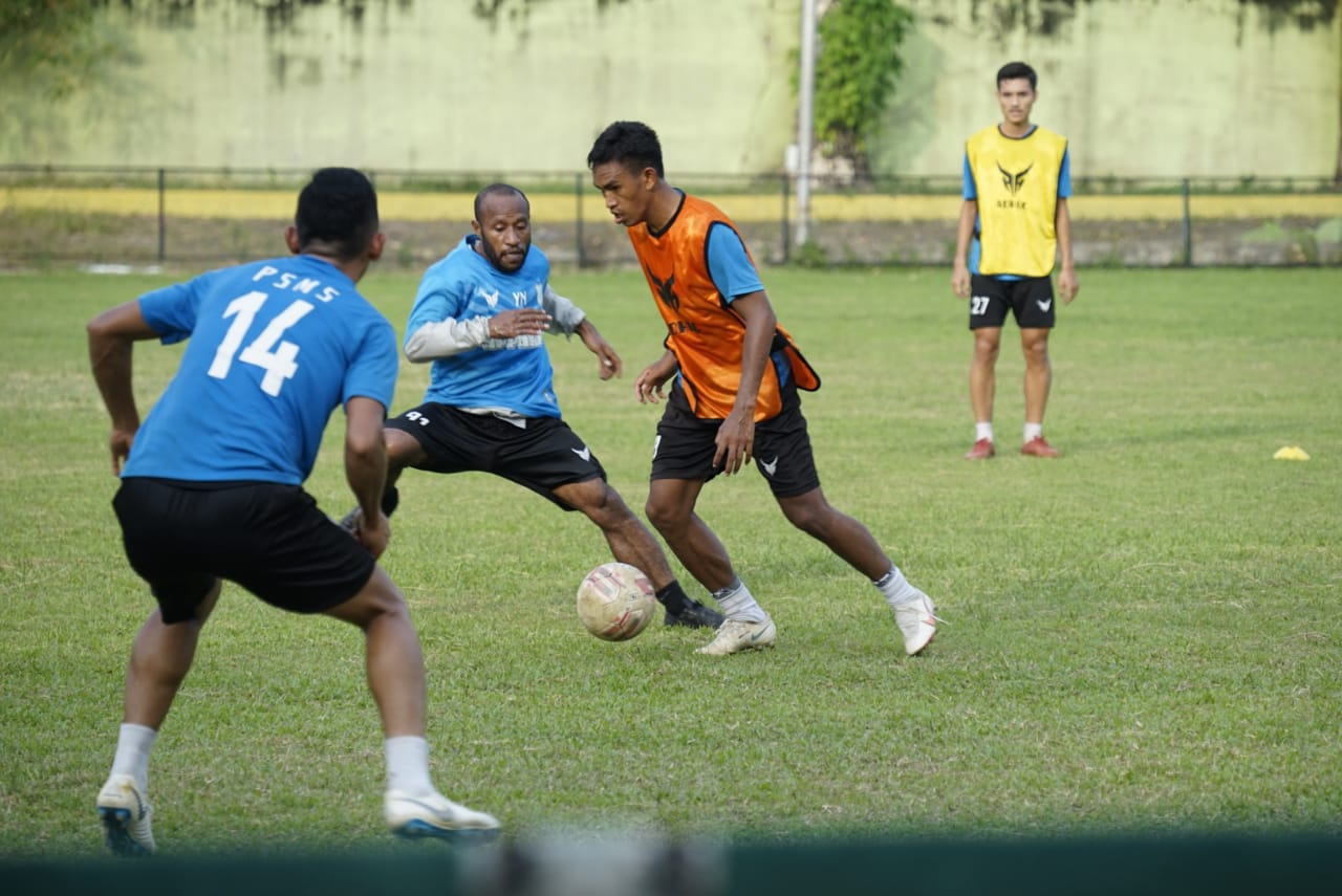 Dua Pemain Baru PSMS SegeraÂ  Merumput