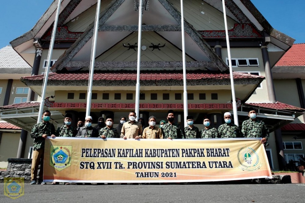 Bupati Pakpak Bharat Lepaskan Kontingen STQH Ke Medan