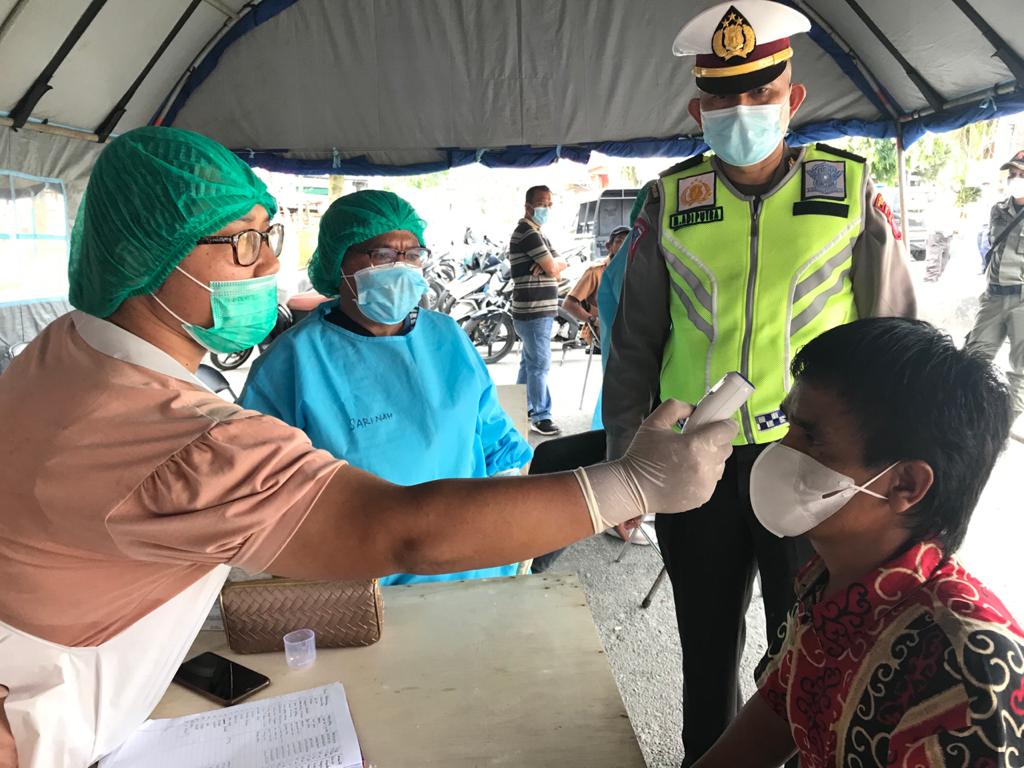 Hari Kedua, Belasan Angkutan Umum dan Mobil Pribadi Terjaring di Posko Penyekatan Mudik di Medan Tuntungan