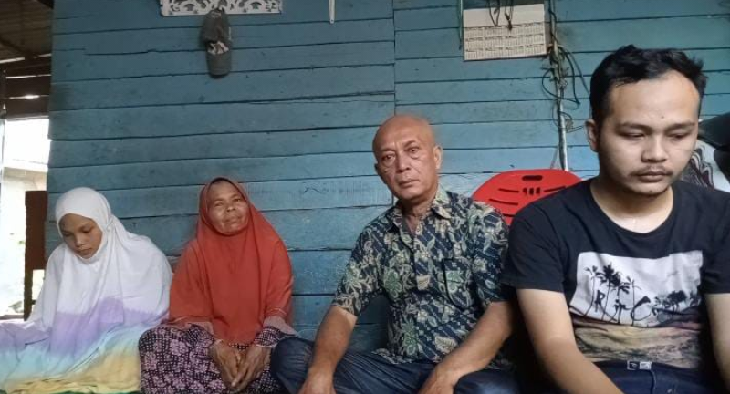 Wagubsu Musa Rajeckshah Bantu Khoirunnisa Sekolah ke Univ Al Azhar Kairo