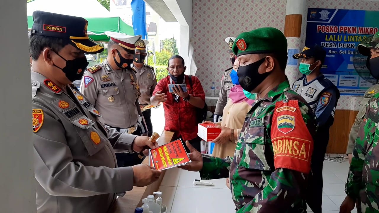 Kapolres Asistensi ke Posko PPKM Mikro di Batubara