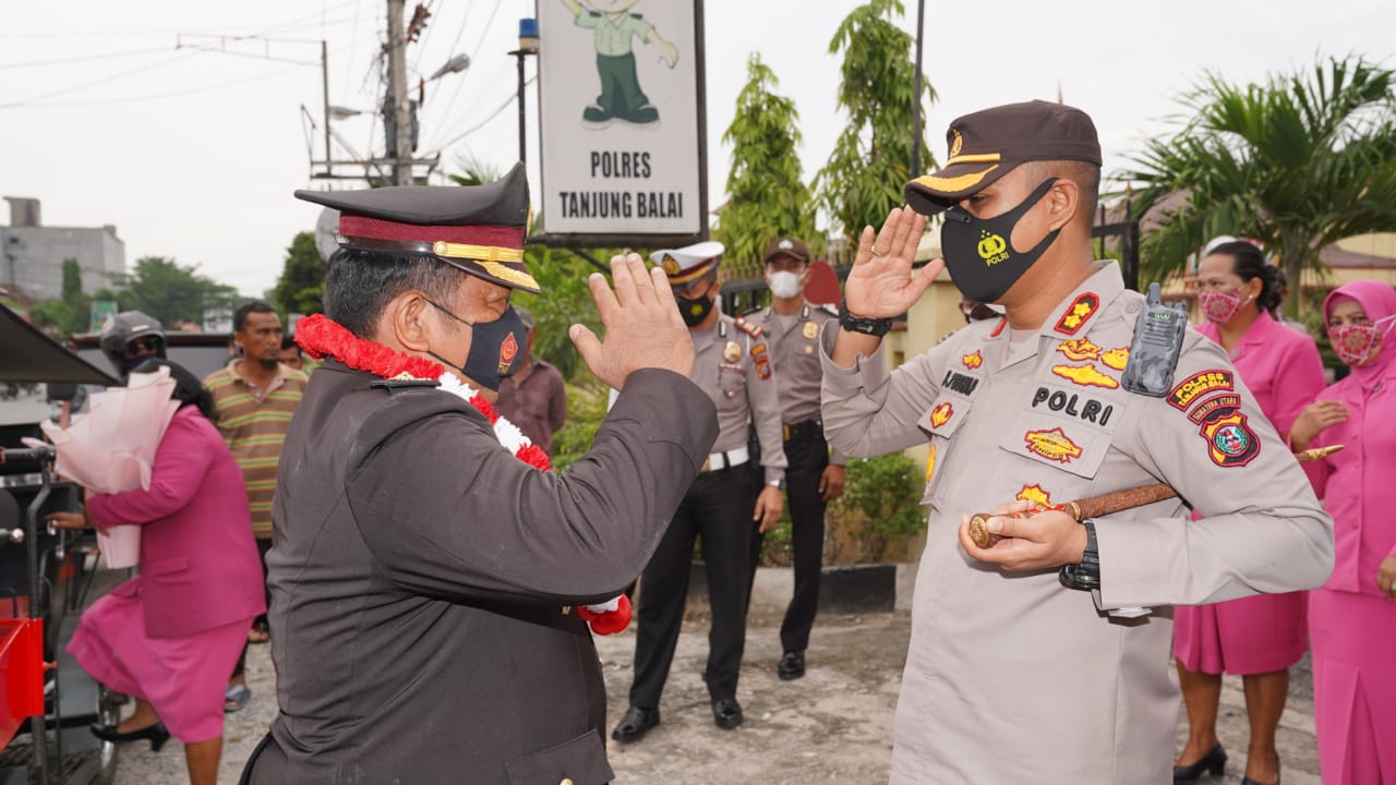 Kapolres Tanjung Balai Pimpin Wisuda Purna Bhakti Personil yang resmi Purna Tugas di Kepolisian