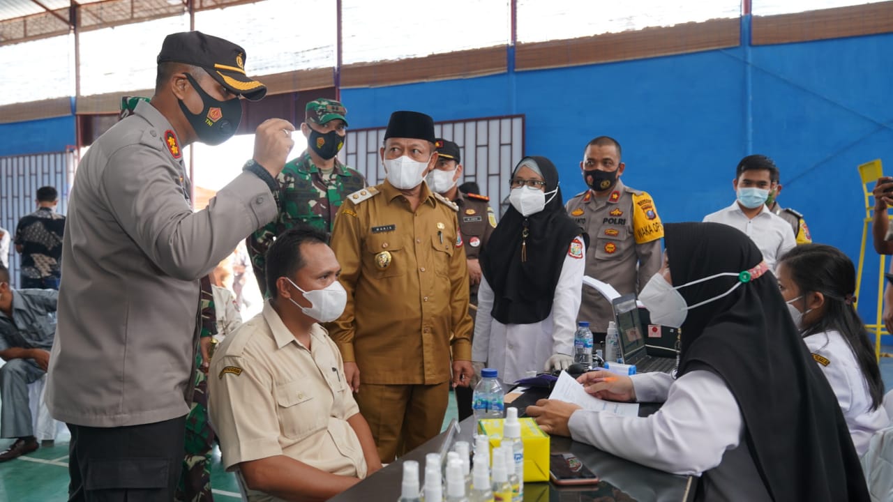 Mengendalikan Penyebaran Covid-19, Polres Tanjung Balai Bersama Satgas Menggelar Ops Yustisi
