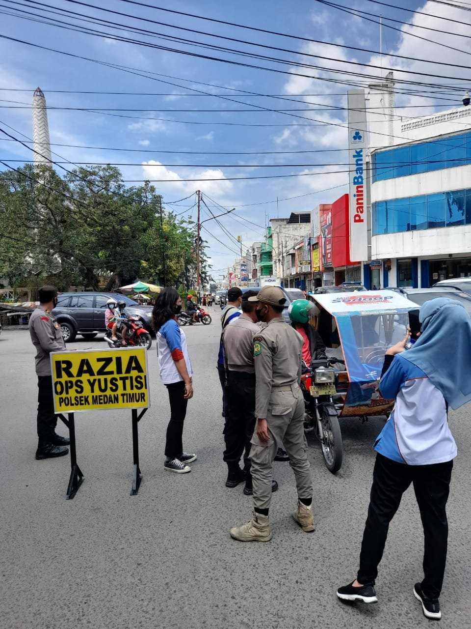 Kanit Binmas Polsek Medan Timur Pimpin Ops Yustisi, 45 Warga Diberi Teguran