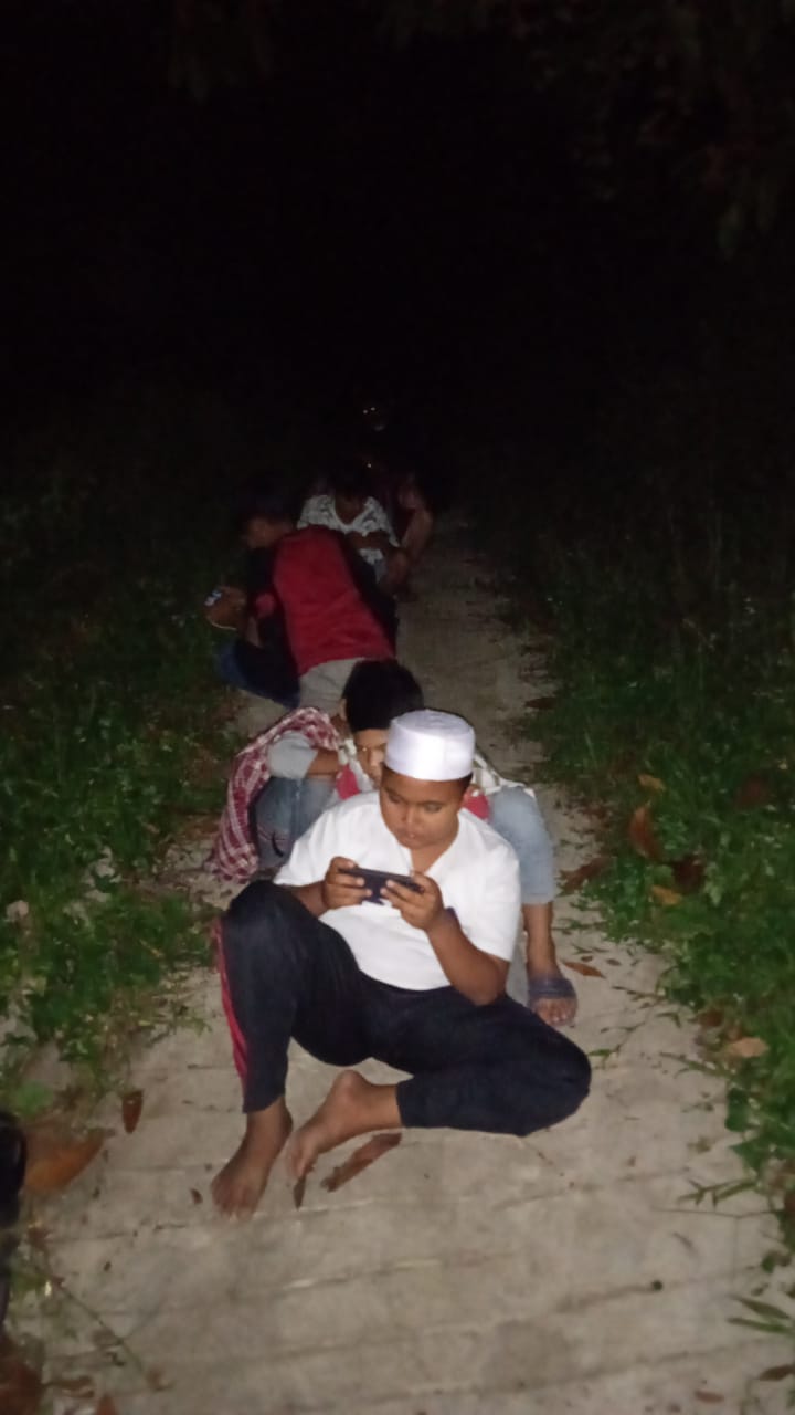 75 Tahun Indonesia Merdeka, 3 Desa Ini Terisolir Jaringan Seluler, Anak Sekolah Tempuh 6 KM Demi Belajar Online
