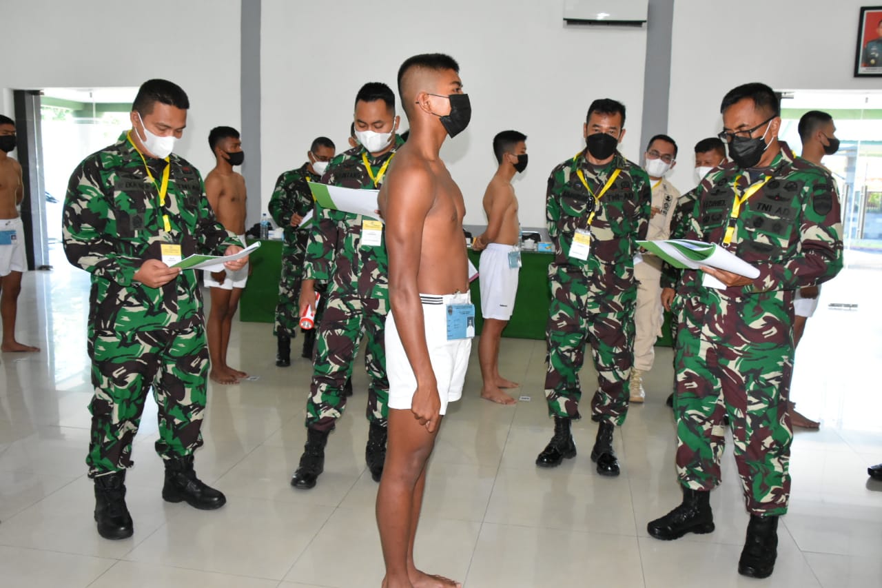 Danrem 023/KS Pimpin Sidang Parade Catar Akmil Subpanda Sibolga TA 2021