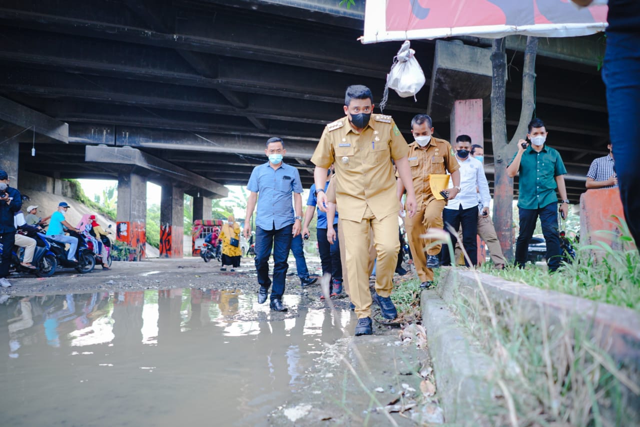 Sahuti Keluhan Warga,Â  Bobby Nasution Dinas PU Segera Dicor Pembetonan