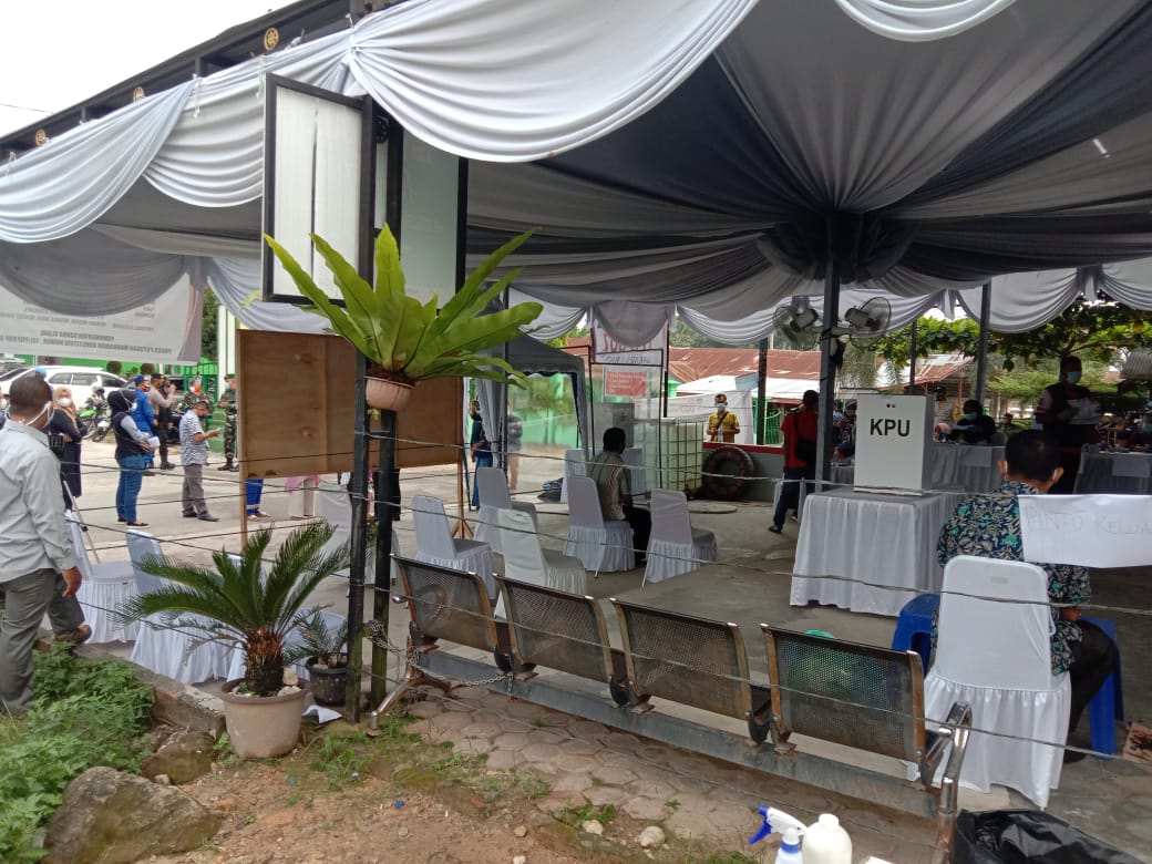 Coblos Ulang Tahap II TPS 007, Masyarakat Antusias Gunakan Hak Pilih