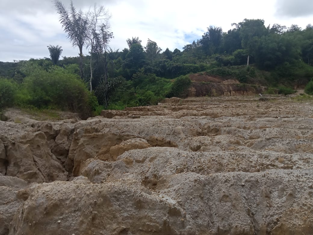 Tanah Lapang Desa Kuta Babo Sumber Dana ADD/ DDS Thn 2019 Diduga Legalitasnya Belum Jelas