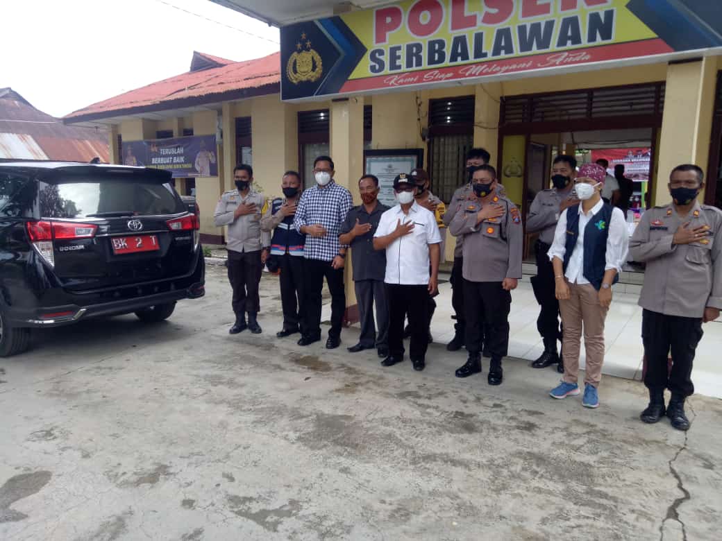 HUT Bhayangkara ke 75, BupatiÂ  Simalungun RHS Ajak Masyarakat Sukseskan VaksinasiÂ 