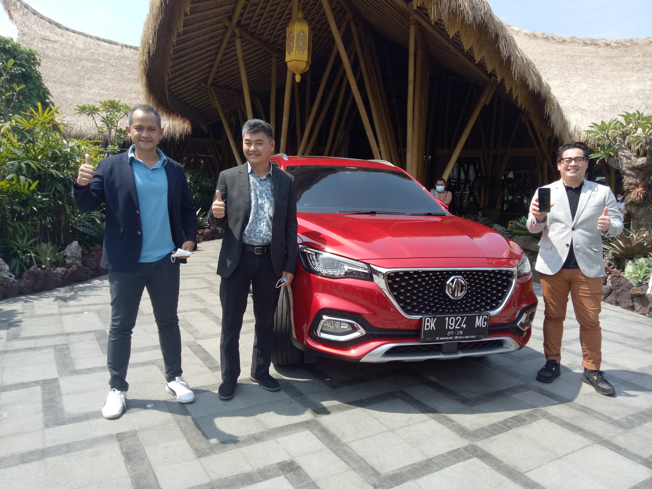 Mobil Pintar Berteknologi Otonom MG HS i-SMART Hadir di Medan,  Optimis Pertahankan Posisi 3 Besar Kelas Mobil SUV