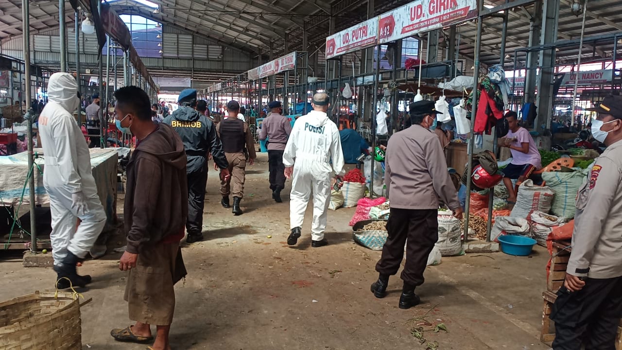 4 Pasar Tradisional di Medan Dilakukan Penyemprotan Disinfektan Skala Besar