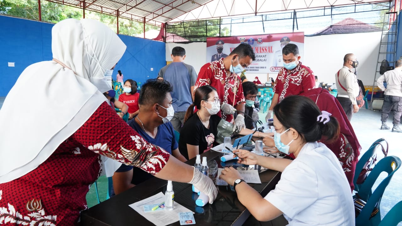 Sambut Hari Bhayangkara ke-75, Polres Tanjung Balai Gelar Vaksinasi GratisÂ 
