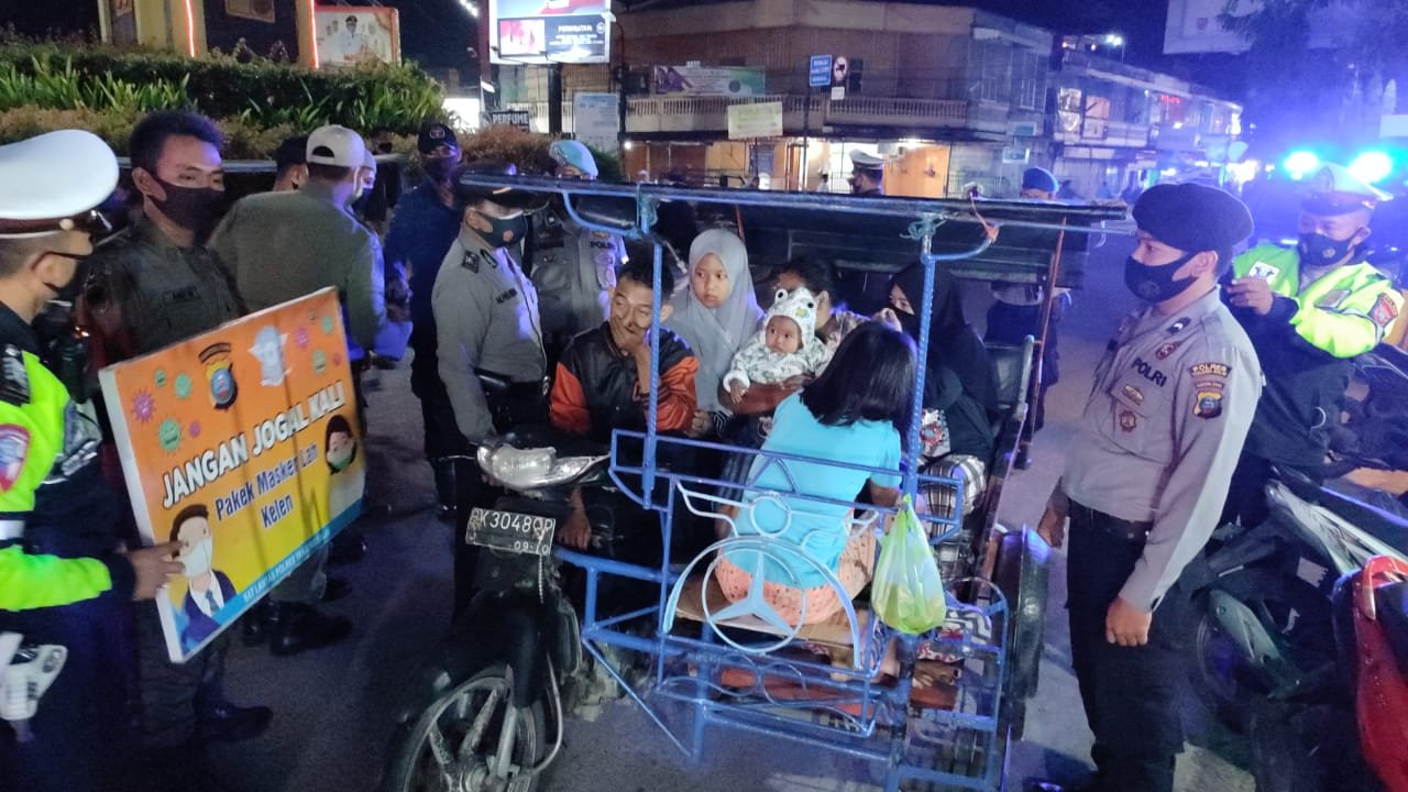 Polres Tanjung Balai Tegur 21 Warga Langgar Peraturan Prokes