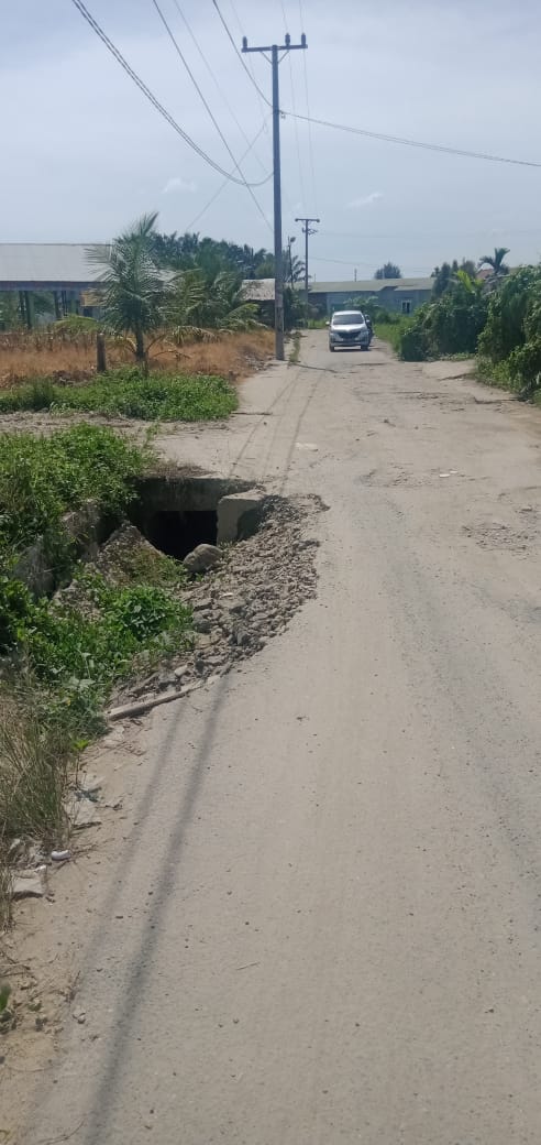 Warga Namo Gajah Medan Tuntungan Keluhkan Jalan Rusak