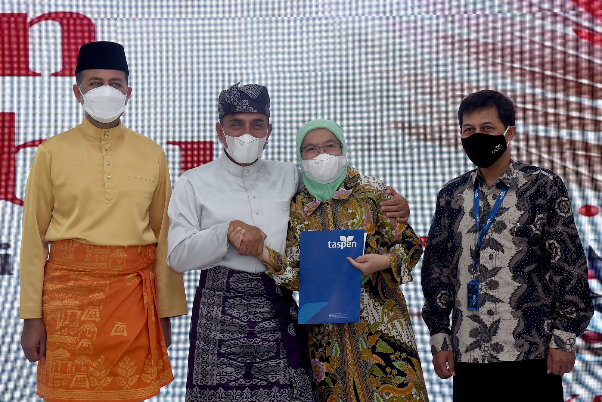 Gubernur Edy Rahmayadi: Sabrina  Temanku Berdebat, Temanku Berpikir