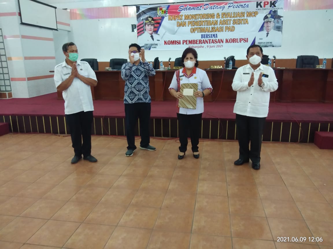 Bupati Karo Rapat Monitoring Evaluasi MCP