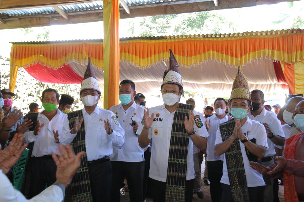 Bupati Sergai Minta Warga Rawat dan Jaga Jalan,  Resmikan Jalan Desa Damak Urat