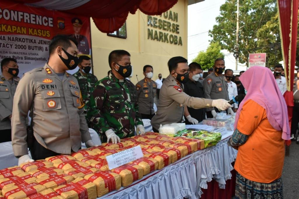 Ini Penjelasan Kapoldasu Konferensi Pers Soal Narkoba
