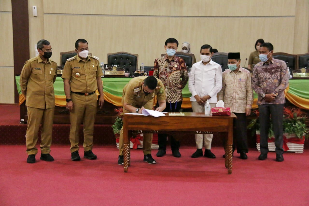 DPRD Kota Medan Setujui Ranperda Tentang Pertanggungjawaban  Pelaksanaan APBD TA 2020 Menjadi Perda Kota Medan