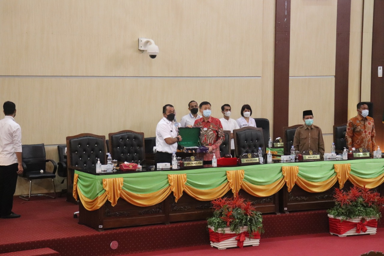 DPRD Medan Terima Nota Pengantar Ranperda RPJMD