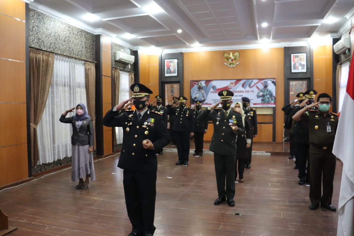 Di Pimpin Oleh Presiden RI, Polres Langkat Laksanakan Kegiatan Upacara Secara Virtual HUT Bhayangkara Ke 75