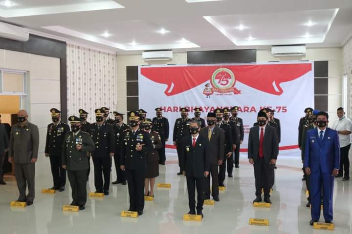 POLRES NIAS MENGGELAR UPACARA PERINGATAN HARI BHAYANGKARA KE-75 TAHUN 2021.