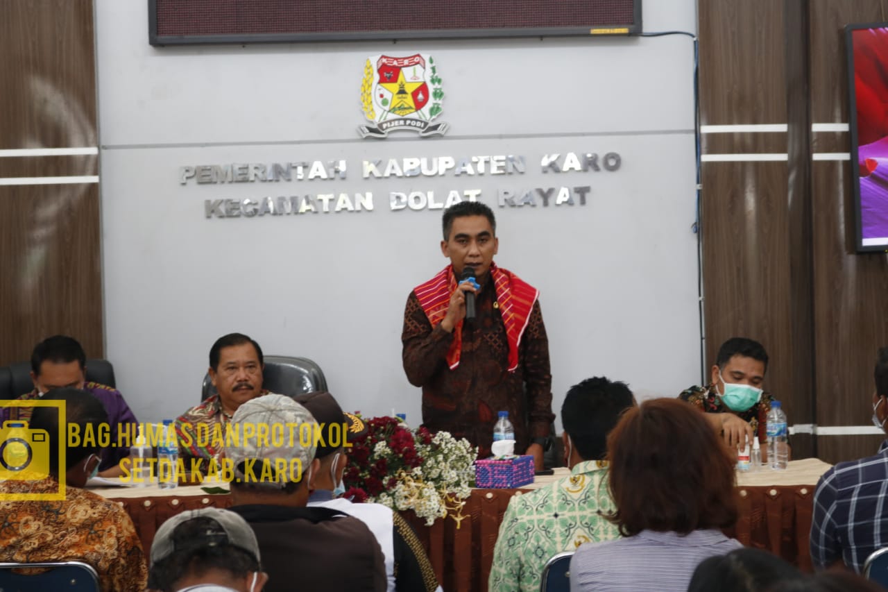 Hadiri Rapat Koordinasi Pemerintahan Kecamatan Dolat Rayat, Wakil Bupati Karo: â€œKita Harus Bekerja Luar Biasaâ€